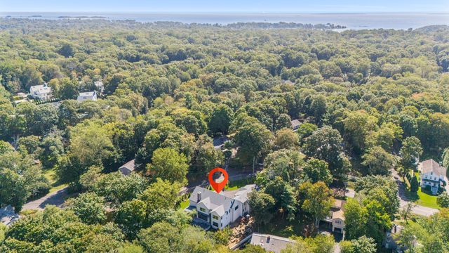 72 Old Kings Highway South, Darien, CT 06820