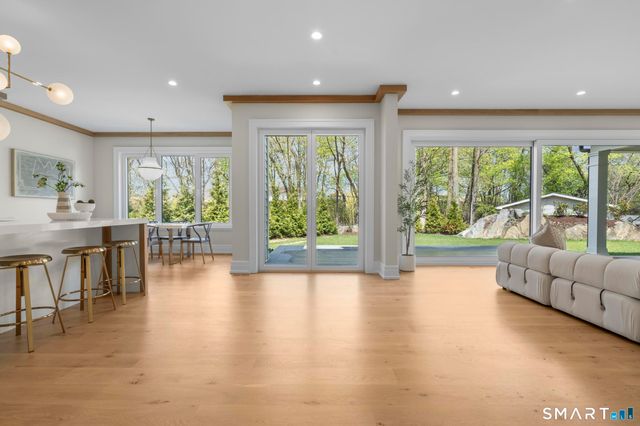 72 Old Kings Highway South, Darien, CT 06820