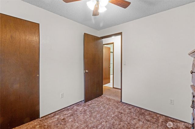 6743 La Bello Drive, Lynden, WA 98264