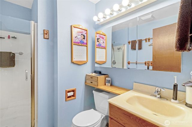 6743 La Bello Drive, Lynden, WA 98264