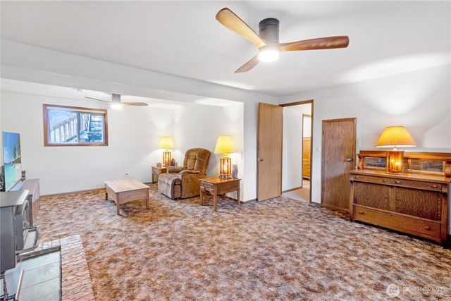 6743 La Bello Drive, Lynden, WA 98264