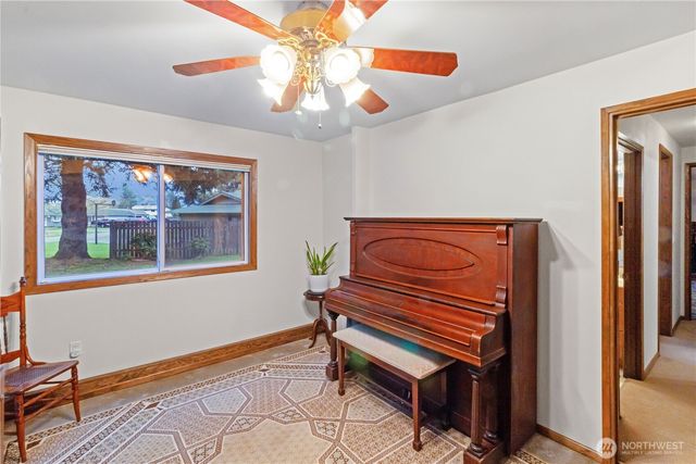 6743 La Bello Drive, Lynden, WA 98264