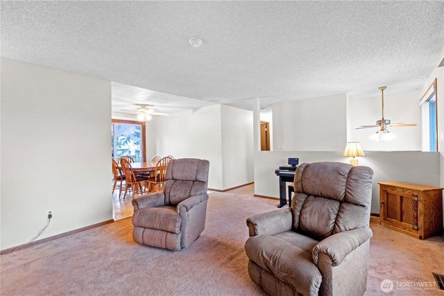 6743 La Bello Drive, Lynden, WA 98264