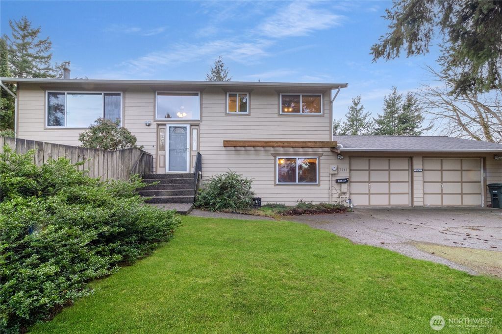 6743 La Bello Drive, Lynden, WA 98264