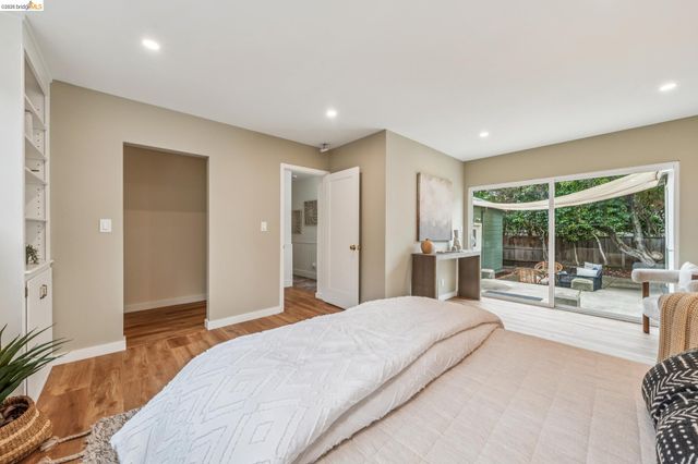 3056 Roxbury Avenue, Oakland, CA 94605