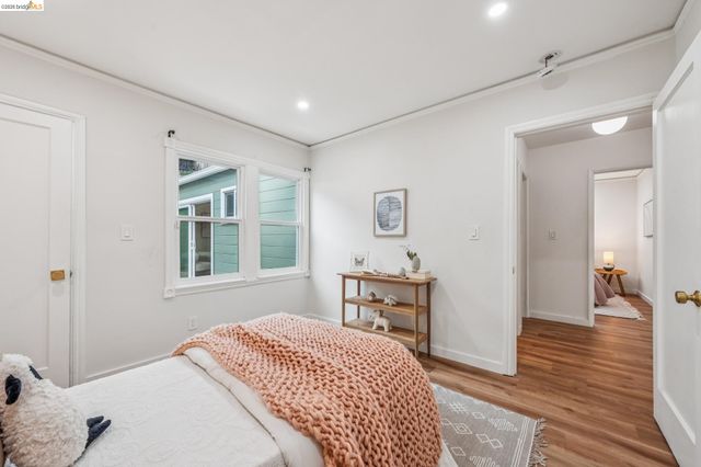 3056 Roxbury Avenue, Oakland, CA 94605