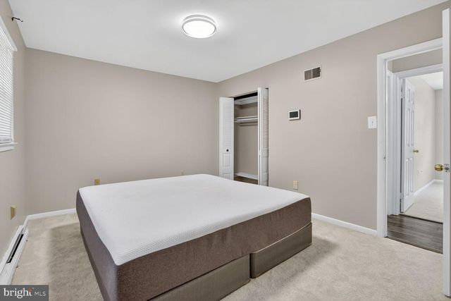 4812 KENTBURY CT, Woodbridge, VA 22193