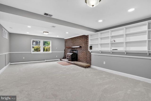 4812 KENTBURY CT, Woodbridge, VA 22193