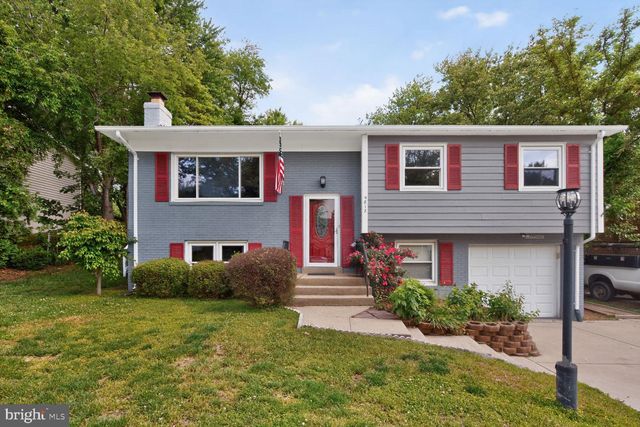 4812 KENTBURY CT, Woodbridge, VA 22193