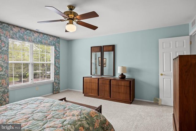 995B SCOTSWOOD COURT, Mount Laurel, NJ 08054