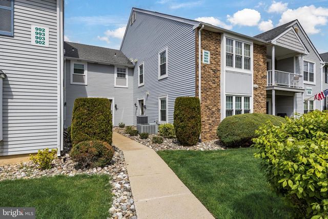 995B SCOTSWOOD COURT, Mount Laurel, NJ 08054