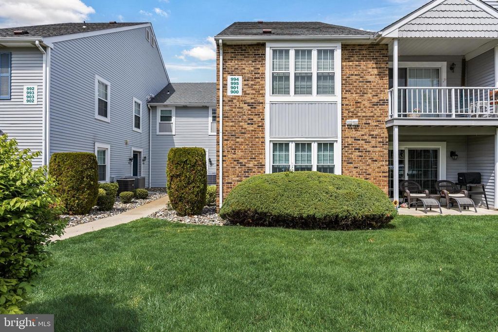 995B SCOTSWOOD COURT, Mount Laurel, NJ 08054