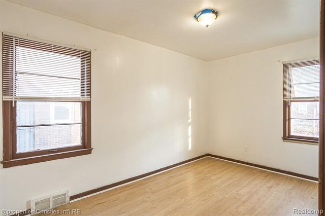 17902 Chester Street, Detroit, MI 48224