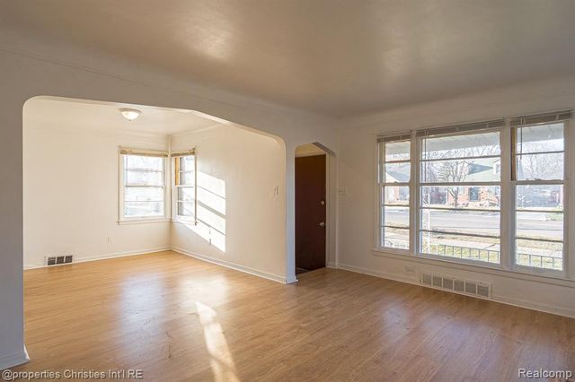 17902 Chester Street, Detroit, MI 48224