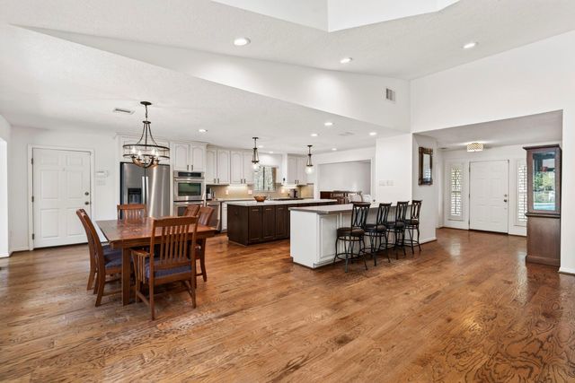 522 Oyster Creek Drive, Sugar Land, TX 77478