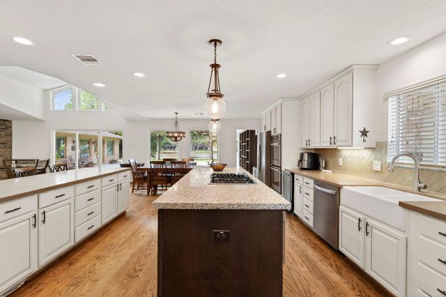 522 Oyster Creek Drive, Sugar Land, TX 77478