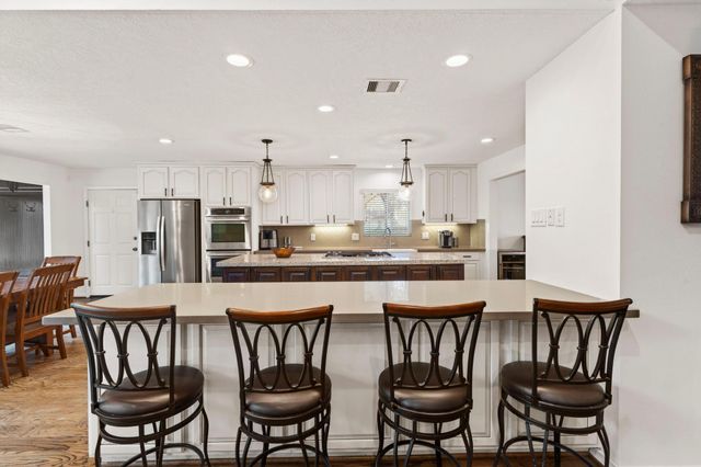 522 Oyster Creek Drive, Sugar Land, TX 77478