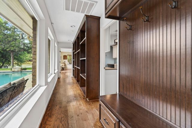 522 Oyster Creek Drive, Sugar Land, TX 77478