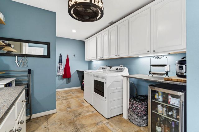 522 Oyster Creek Drive, Sugar Land, TX 77478