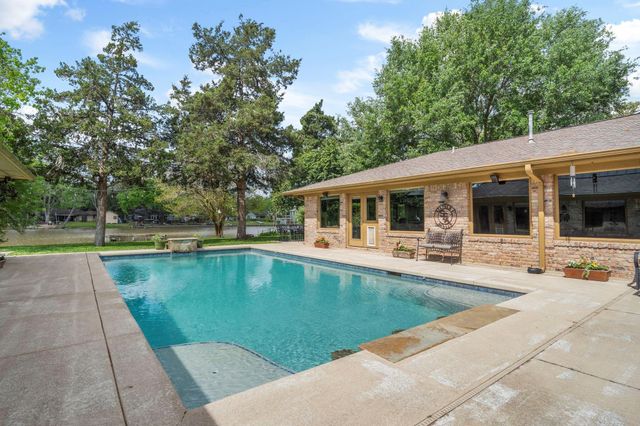 522 Oyster Creek Drive, Sugar Land, TX 77478