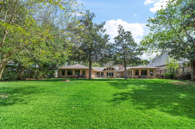 522 Oyster Creek Drive, Sugar Land, TX 77478