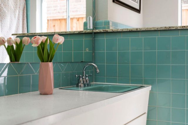 522 Oyster Creek Drive, Sugar Land, TX 77478