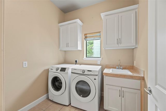 5205 Rose Street B, Houston, TX 77007
