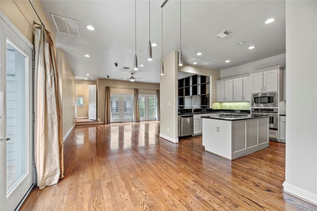 5205 Rose Street B, Houston, TX 77007