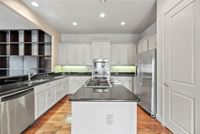 5205 Rose Street B, Houston, TX 77007