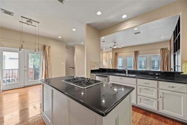 5205 Rose Street B, Houston, TX 77007
