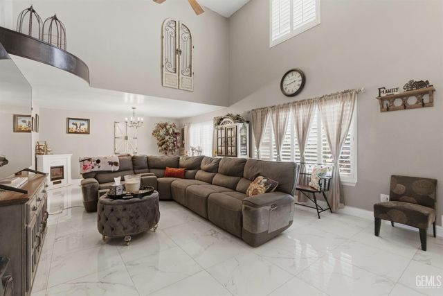 12008 Palm Avenue, Bakersfield, CA 93312