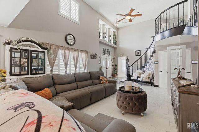 12008 Palm Avenue, Bakersfield, CA 93312