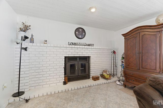 12008 Palm Avenue, Bakersfield, CA 93312