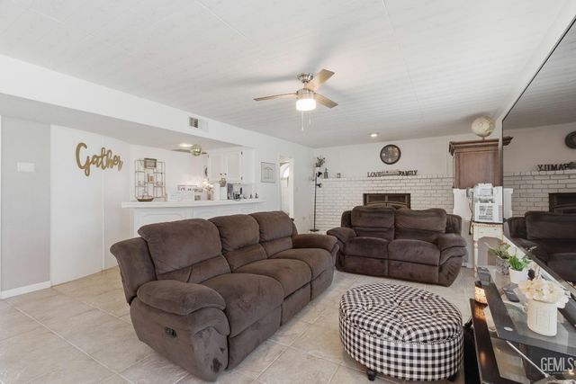 12008 Palm Avenue, Bakersfield, CA 93312