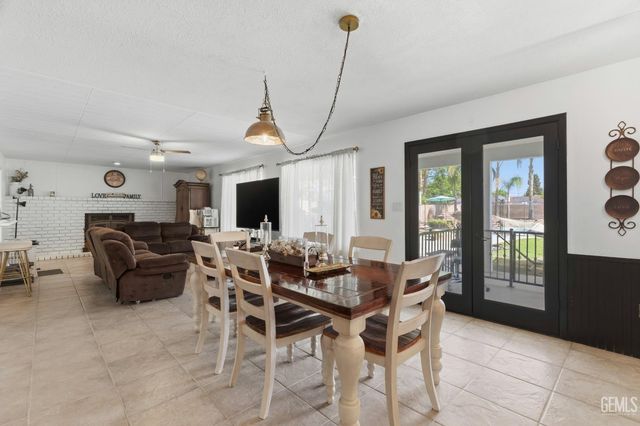 12008 Palm Avenue, Bakersfield, CA 93312
