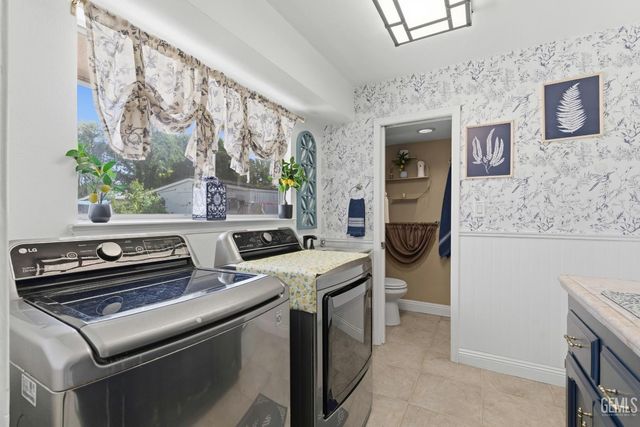 12008 Palm Avenue, Bakersfield, CA 93312