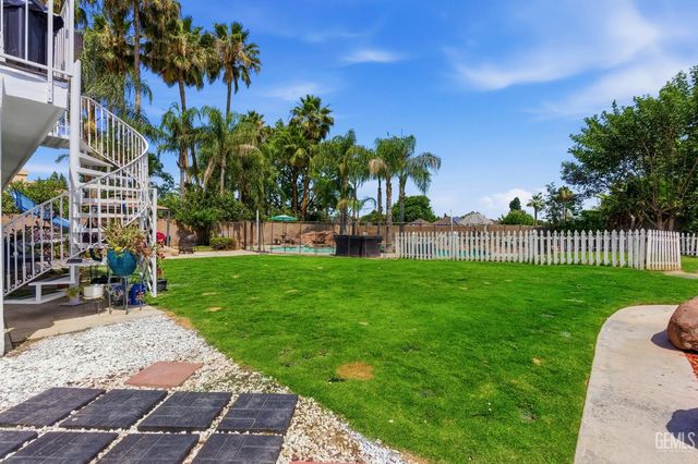 12008 Palm Avenue, Bakersfield, CA 93312