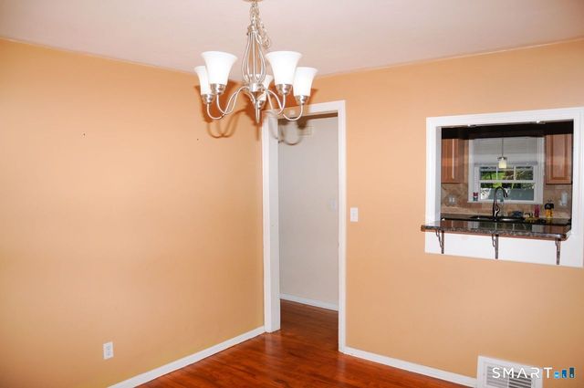 109 White Street, Manchester, CT 06042