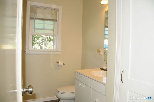 109 White Street, Manchester, CT 06042
