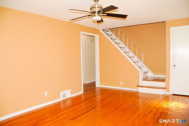 109 White Street, Manchester, CT 06042