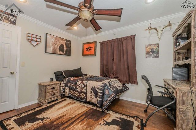 2 GILBERT ROAD, Burkburnett, TX 76354