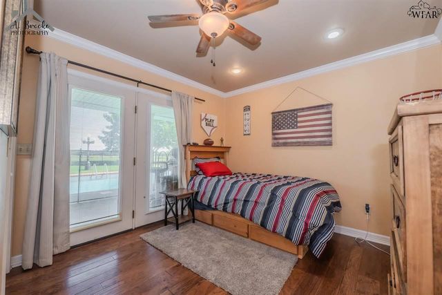 2 GILBERT ROAD, Burkburnett, TX 76354