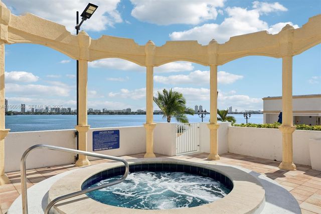 7601 E Treasure Dr 2305, North Bay Village, FL 33141