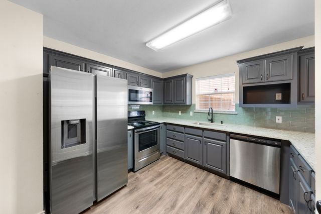 324 N Tolbert Avenue, Sherman, TX 75092