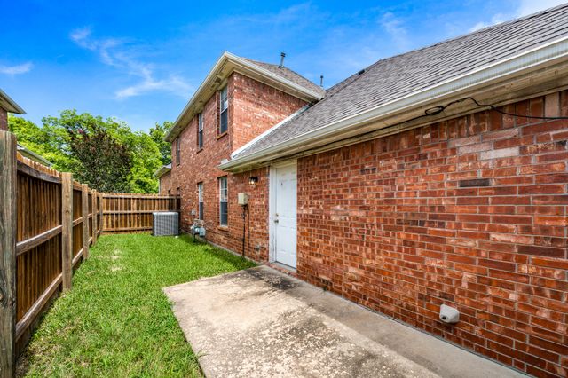 324 N Tolbert Avenue, Sherman, TX 75092