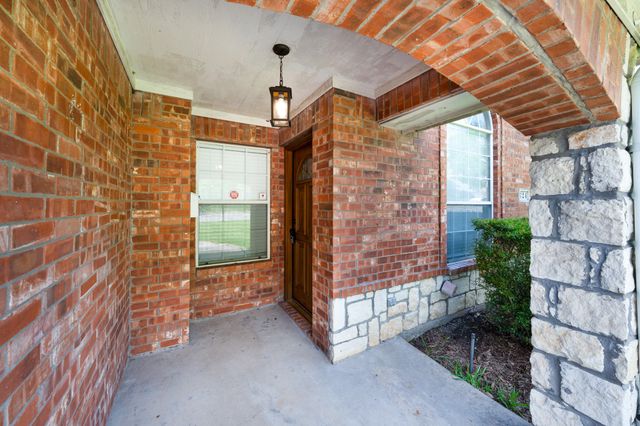 324 N Tolbert Avenue, Sherman, TX 75092