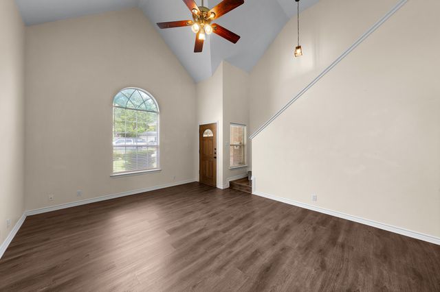 324 N Tolbert Avenue, Sherman, TX 75092