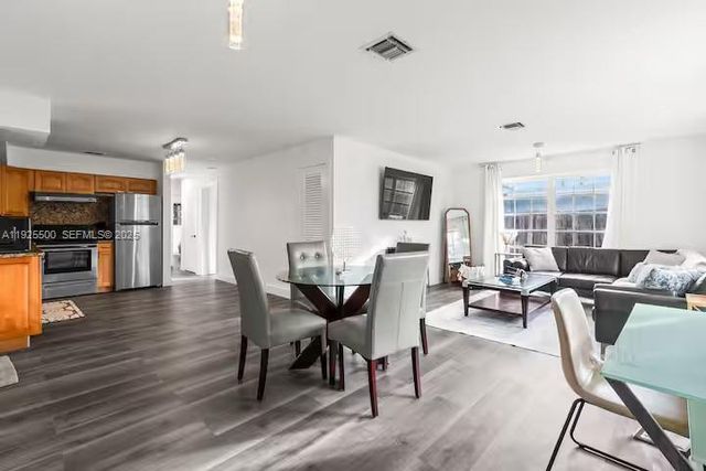 909 NE 7th St, Pompano Beach, FL 33060