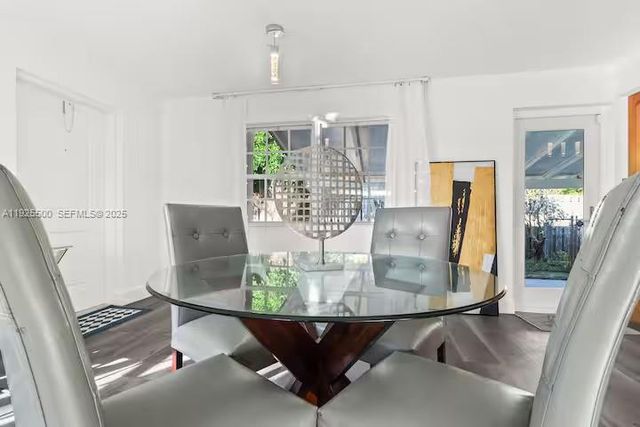 909 NE 7th St, Pompano Beach, FL 33060