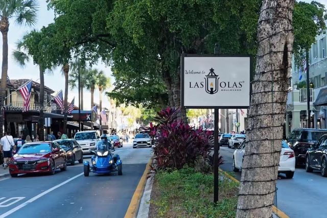 909 NE 7th St, Pompano Beach, FL 33060